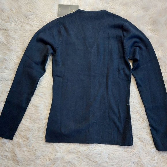 Nexus Apparel Women's Navy Full Zipper Sweater Size: XS - Picture 3 of 10